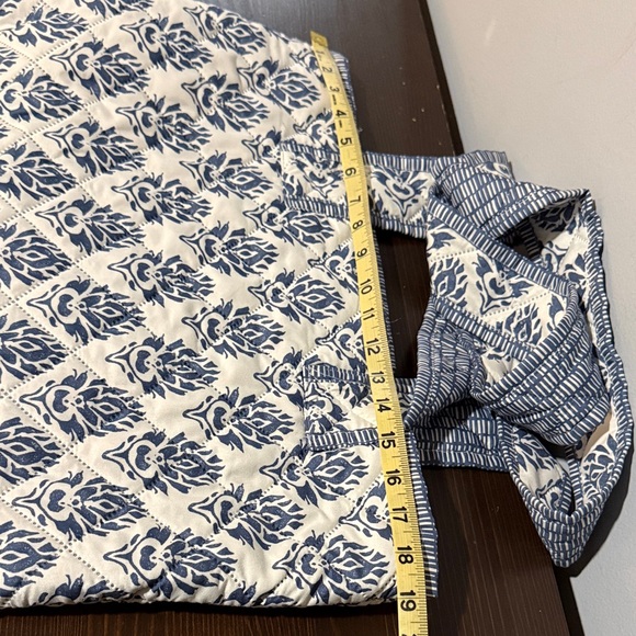 French Country Blue and White Patterned Tote Bag - Picture 6 of 6